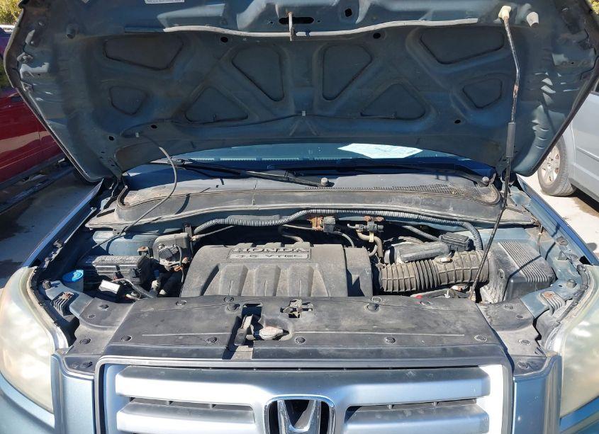 Photo 10 of 2006 Honda Pilot EX-L (VIN 2HKYF18736H562303)