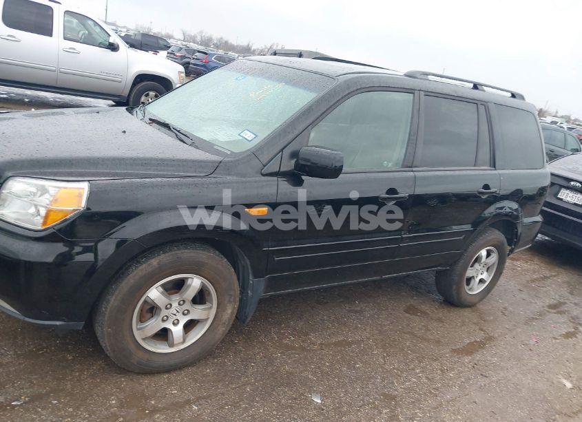 Photo 6 of 2007 Honda Pilot EX-L (VIN 2HKYF18737H526418)