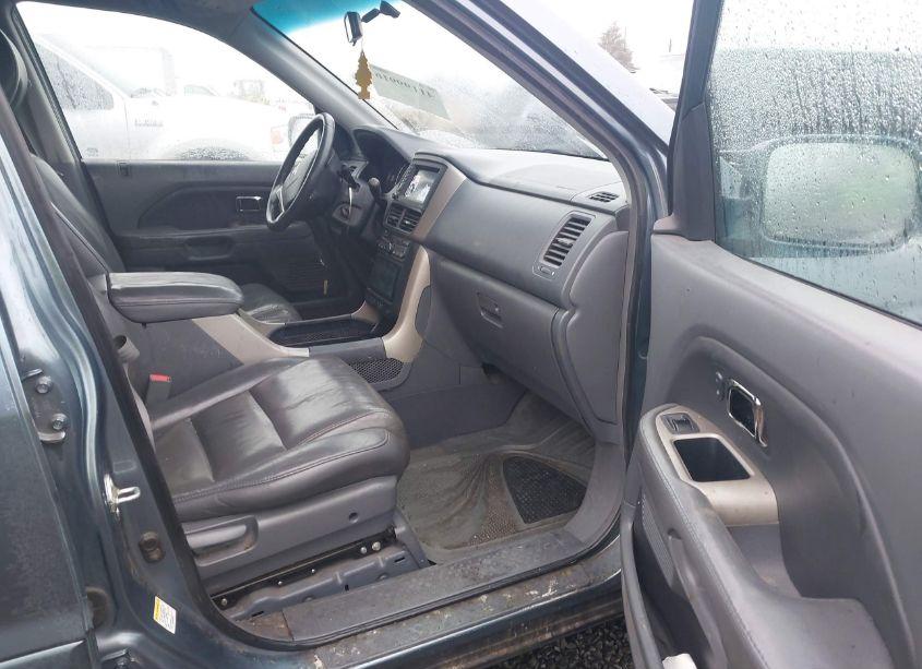 Photo 5 of 2006 Honda Pilot EX-L (VIN 2HKYF18746H510839)