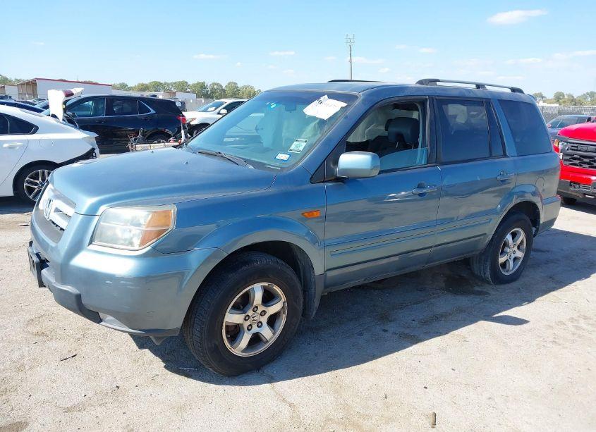 Photo 2 of 2006 Honda Pilot EX-L (VIN 2HKYF18746H525924)