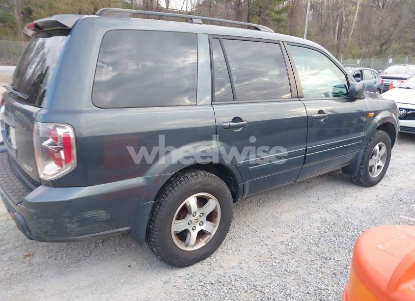 Photo 4 of 2006 Honda Pilot EX-L (VIN 2HKYF18746H558986)