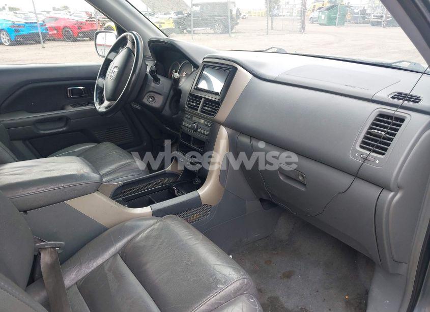 Photo 5 of 2007 Honda Pilot EX-L (VIN 2HKYF18747H534107)