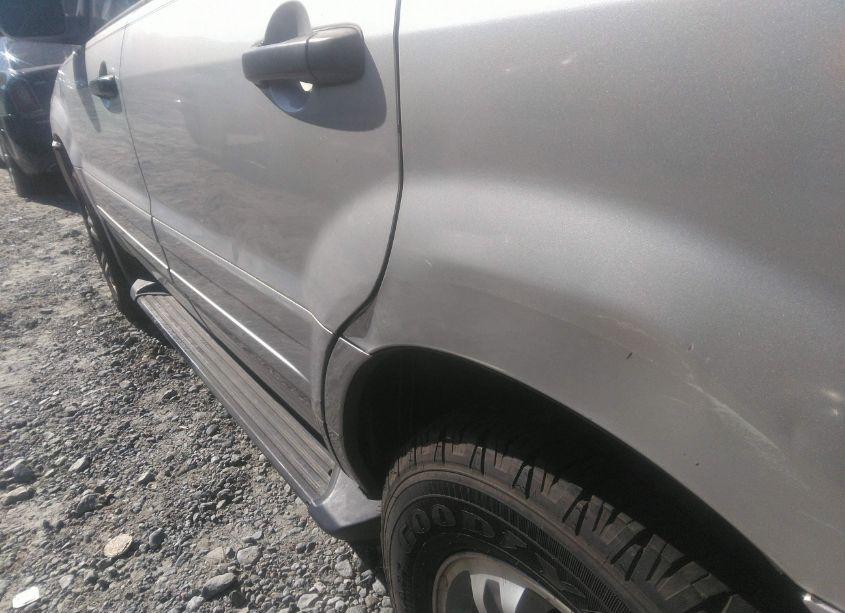 Photo 12 of 2005 Honda Pilot EX-L (VIN 2HKYF18755H562530)