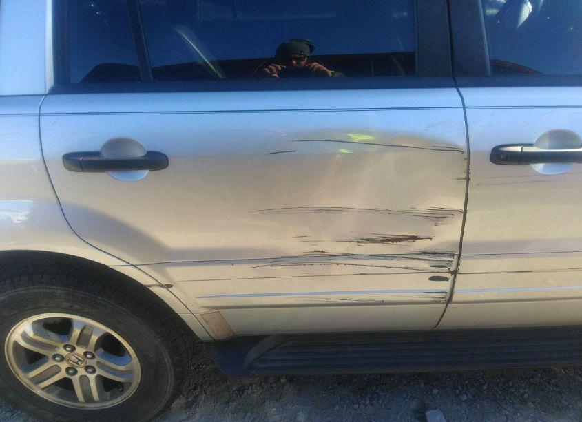 Photo 6 of 2005 Honda Pilot EX-L (VIN 2HKYF18755H562530)