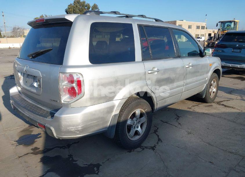 Photo 4 of 2006 Honda Pilot EX-L (VIN 2HKYF18756H502054)