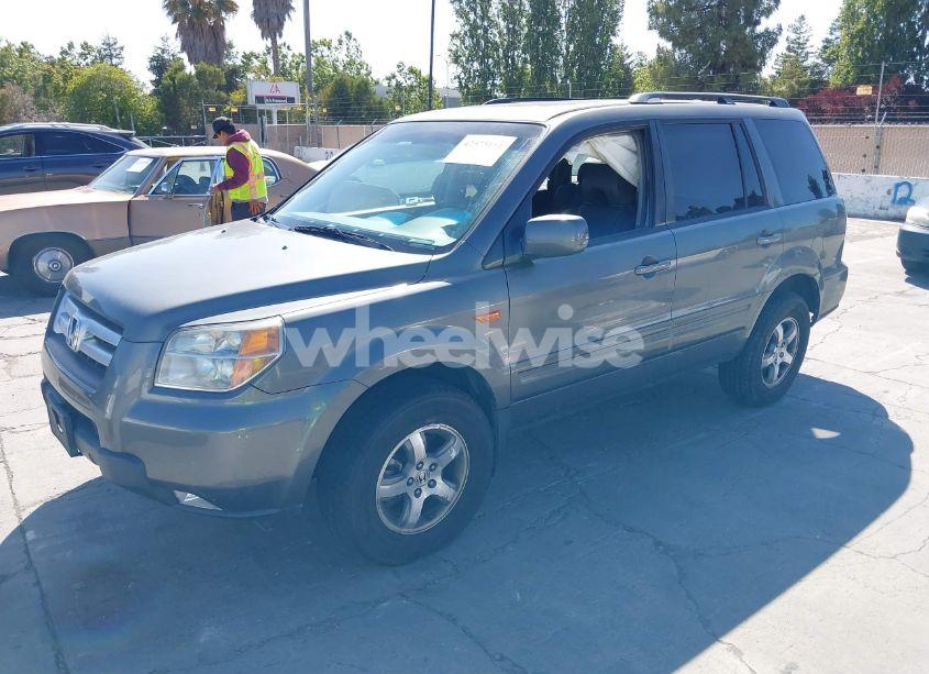 Photo 2 of 2007 Honda Pilot EX-L (VIN 2HKYF18757H501634)