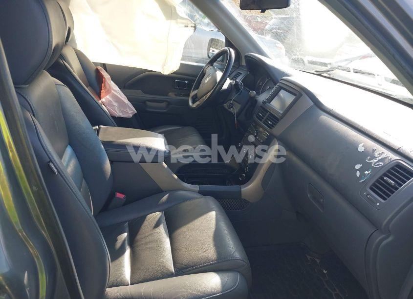 Photo 5 of 2007 Honda Pilot EX-L (VIN 2HKYF18757H501634)
