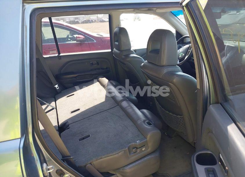 Photo 8 of 2005 Honda Pilot EX-L (VIN 2HKYF18765H571821)