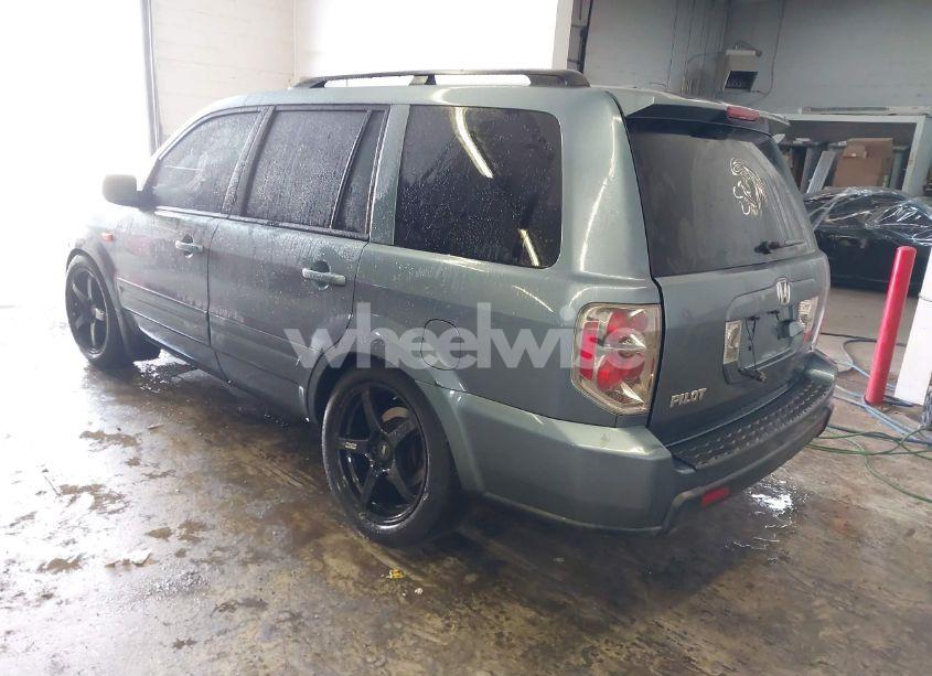 Photo 3 of 2007 Honda Pilot EX-L (VIN 2HKYF18767H514926)