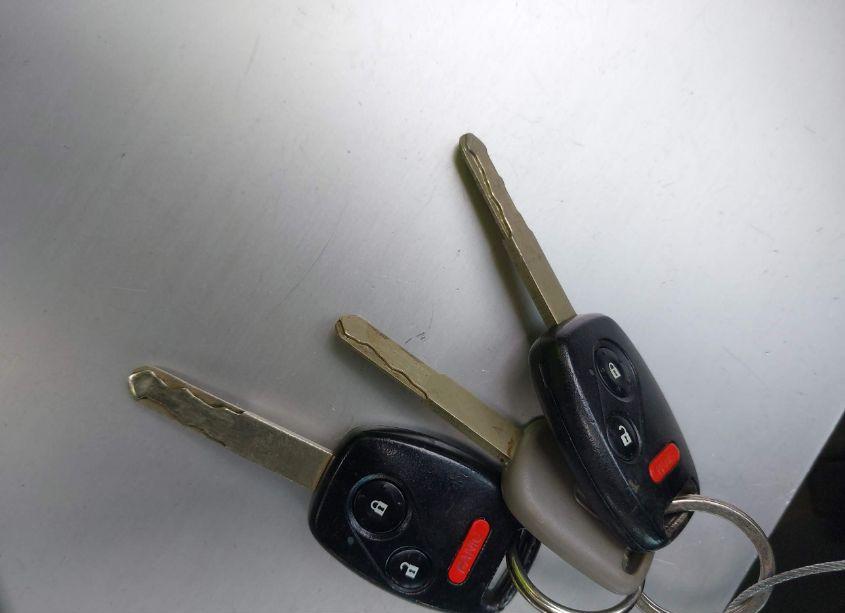 Photo 11 of 2005 Honda Pilot EX-L (VIN 2HKYF18775H522854)