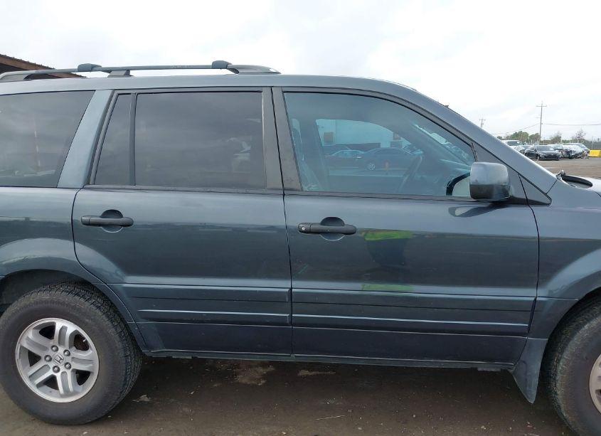 Photo 13 of 2005 Honda Pilot EX-L (VIN 2HKYF18775H522854)