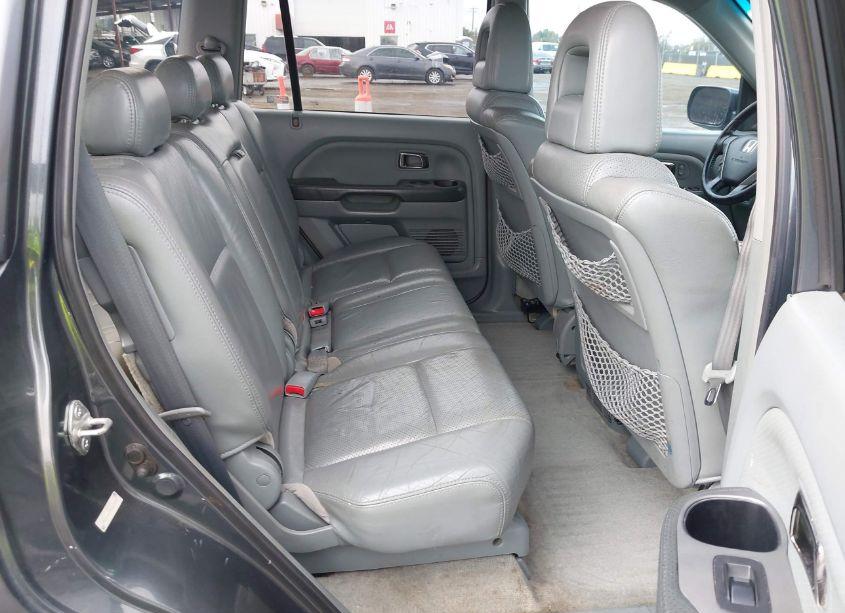 Photo 8 of 2005 Honda Pilot EX-L (VIN 2HKYF18775H522854)