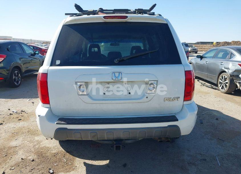Photo 16 of 2005 Honda Pilot EX-L (VIN 2HKYF18775H571312)