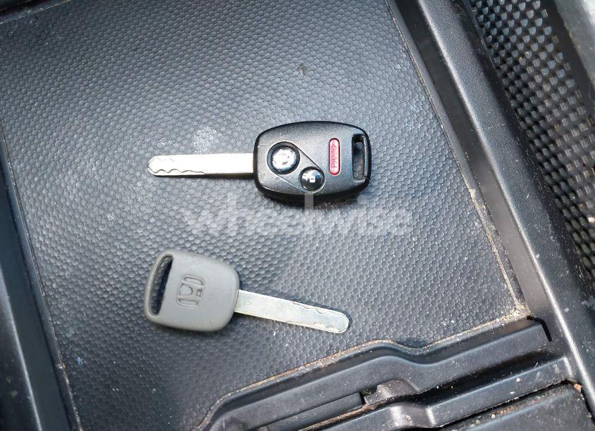 Photo 11 of 2005 Honda Pilot EX-L (VIN 2HKYF18785H542479)