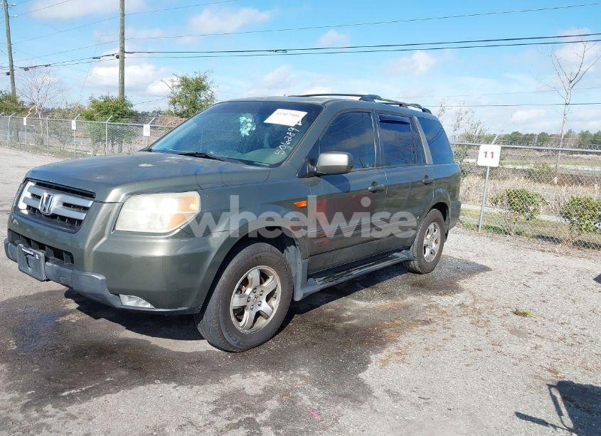 Photo 2 of 2006 Honda Pilot EX-L (VIN 2HKYF18786H506289)
