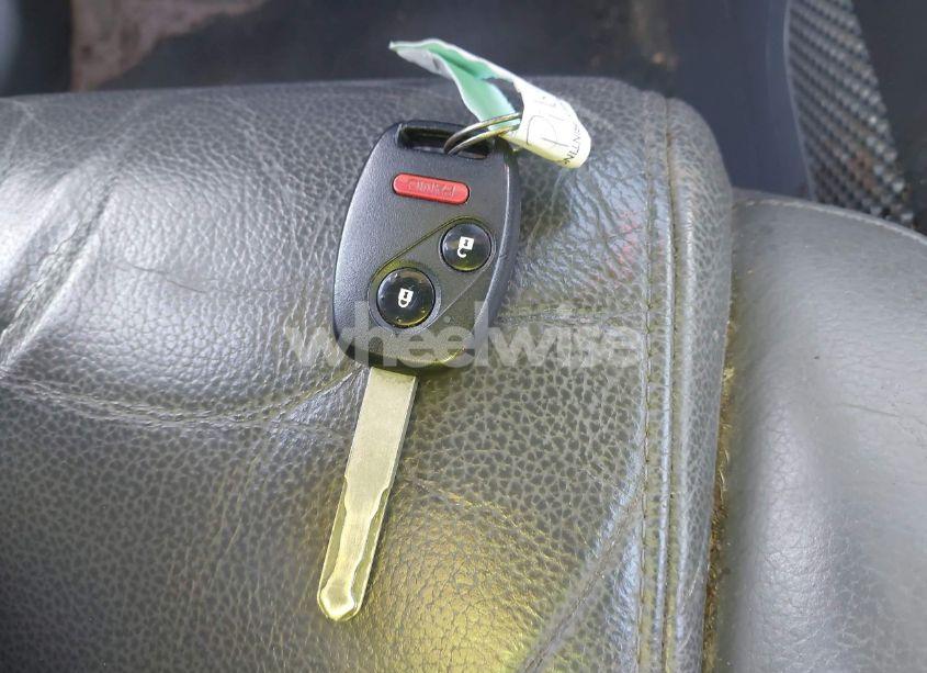 Photo 11 of 2007 Honda Pilot EX-L (VIN 2HKYF18787H525975)