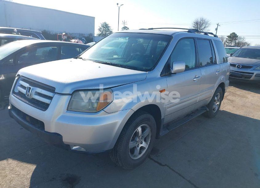 Photo 2 of 2006 Honda Pilot EX-L (VIN 2HKYF18796H520556)