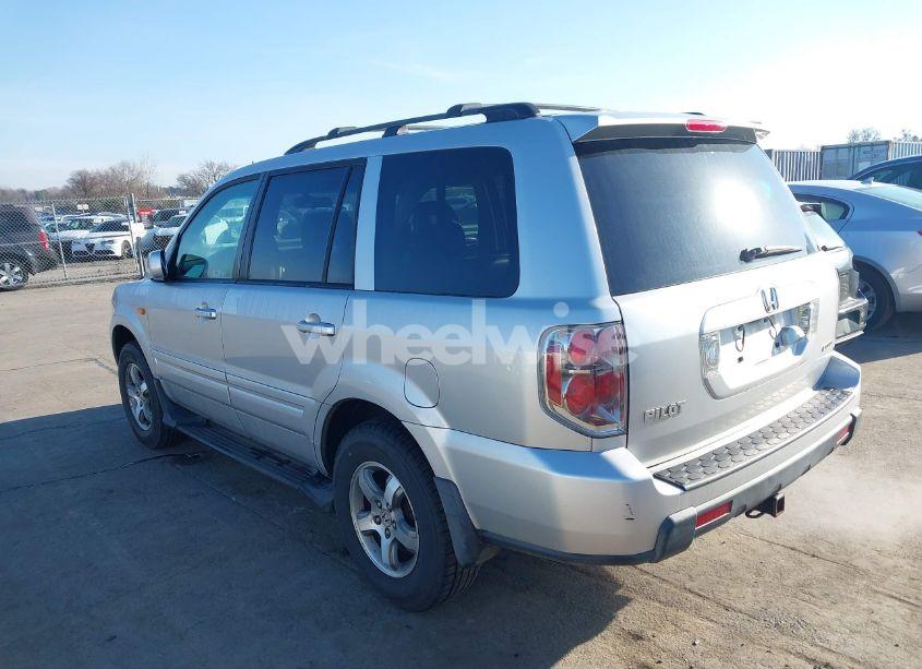 Photo 3 of 2006 Honda Pilot EX-L (VIN 2HKYF18796H520556)