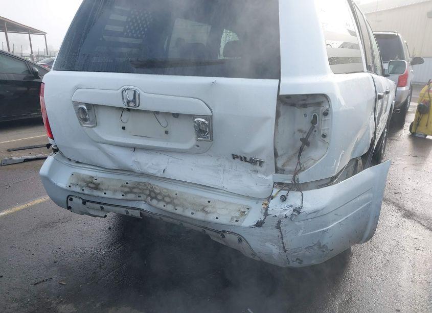 Photo 6 of 2003 Honda Pilot EX-L (VIN 2HKYF187X3H510565)