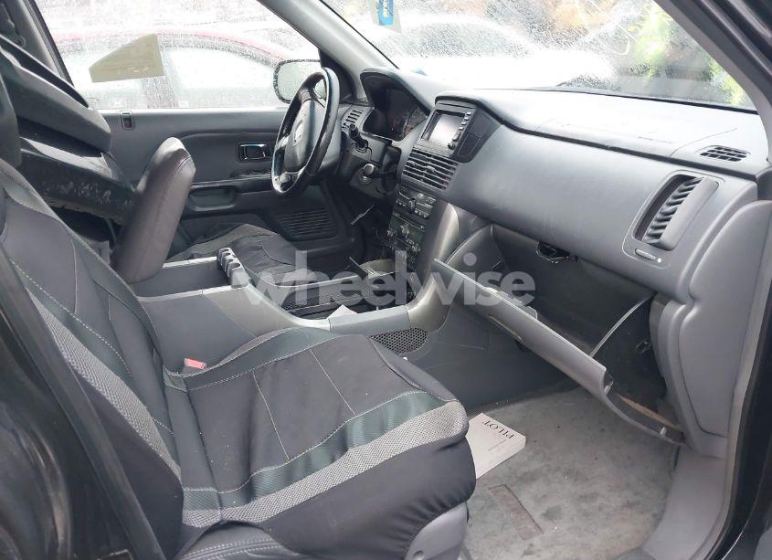 Photo 5 of 2003 Honda Pilot EX-L (VIN 2HKYF187X3H515846)