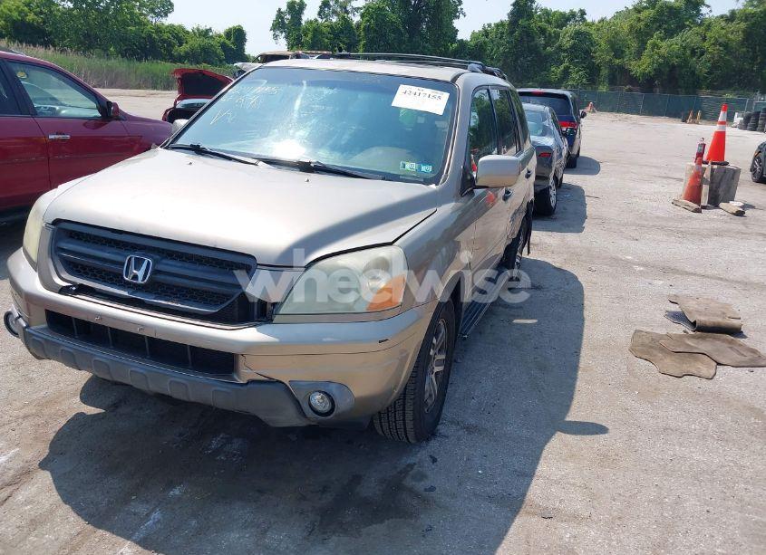Photo 2 of 2005 Honda Pilot EX-L (VIN 2HKYF187X5H558246)