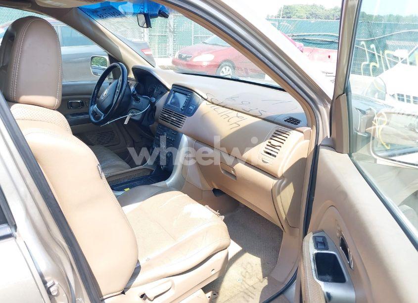 Photo 5 of 2005 Honda Pilot EX-L (VIN 2HKYF187X5H558246)