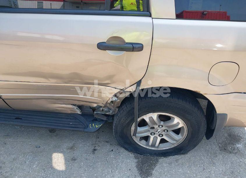 Photo 6 of 2005 Honda Pilot EX-L (VIN 2HKYF187X5H558246)