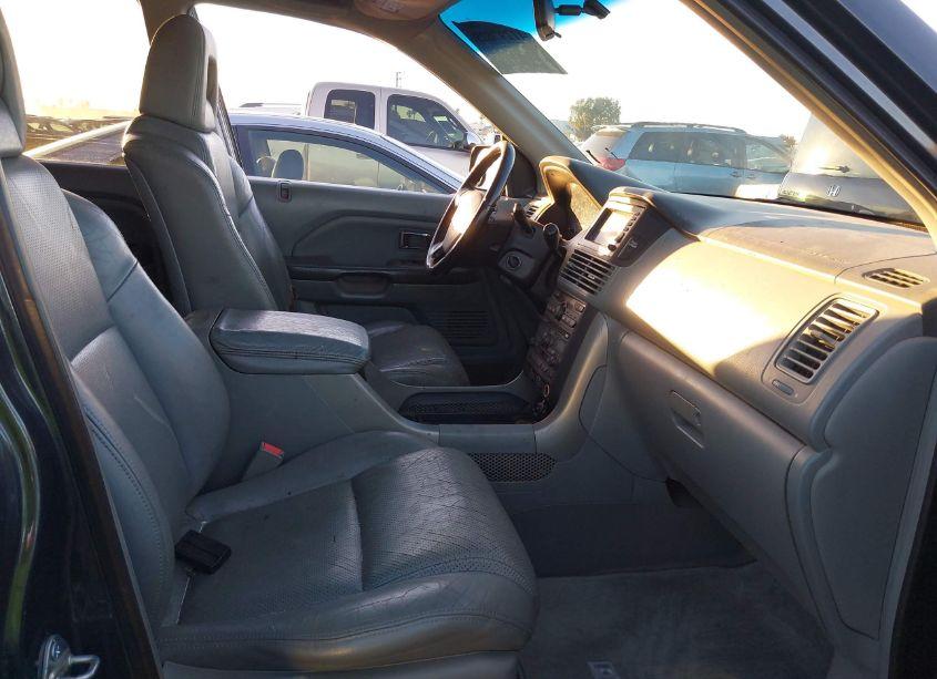 Photo 5 of 2005 Honda Pilot EX-L (VIN 2HKYF187X5H567674)