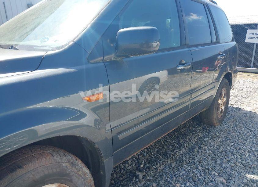 Photo 12 of 2006 Honda Pilot EX-L (VIN 2HKYF187X6H557468)