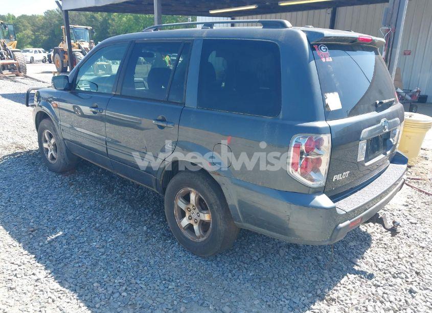 Photo 3 of 2006 Honda Pilot EX-L (VIN 2HKYF187X6H557468)