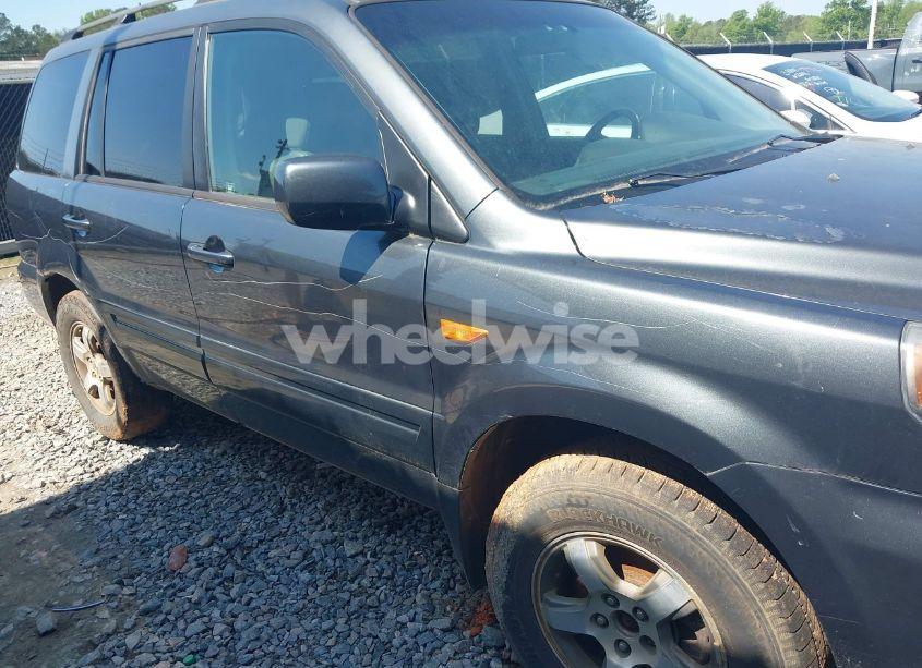 Photo 6 of 2006 Honda Pilot EX-L (VIN 2HKYF187X6H557468)