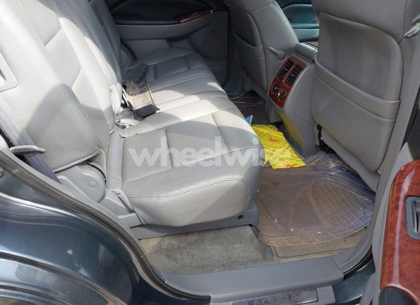 Photo 8 of 2004 Acura Mdx (VIN 2HNYD18244H560828)