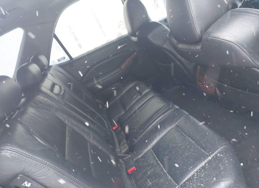 Photo 8 of 2004 Acura Mdx (VIN 2HNYD18264H541049)