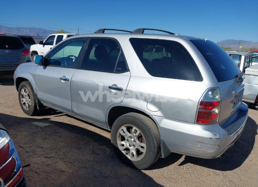 Photo 3 of 2005 Acura Mdx N/A (VIN 2HNYD186X5H512769)