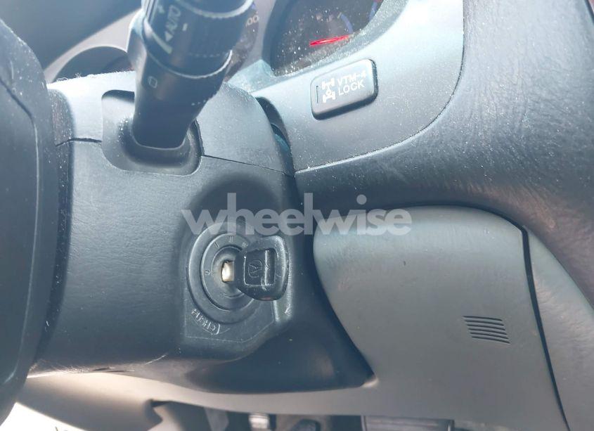 Photo 11 of 2005 Acura Mdx N/A (VIN 2HNYD18725H515089)