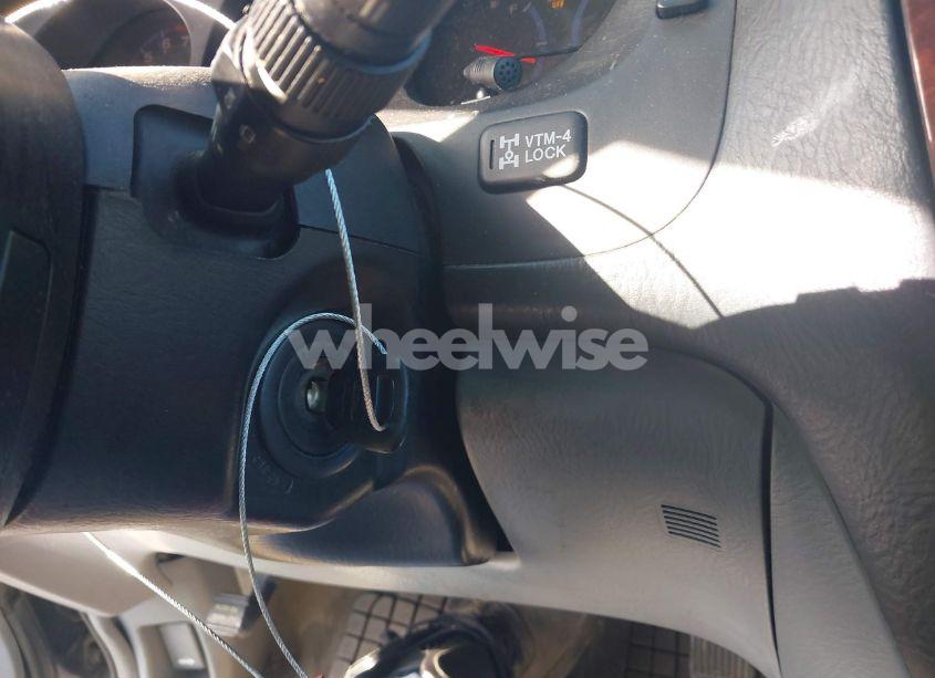 Photo 11 of 2004 Acura Mdx (VIN 2HNYD18834H523502)