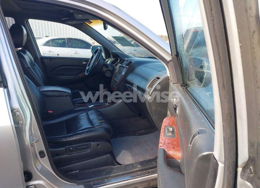 Photo 5 of 2005 Acura Mdx N/A (VIN 2HNYD18885H521939)