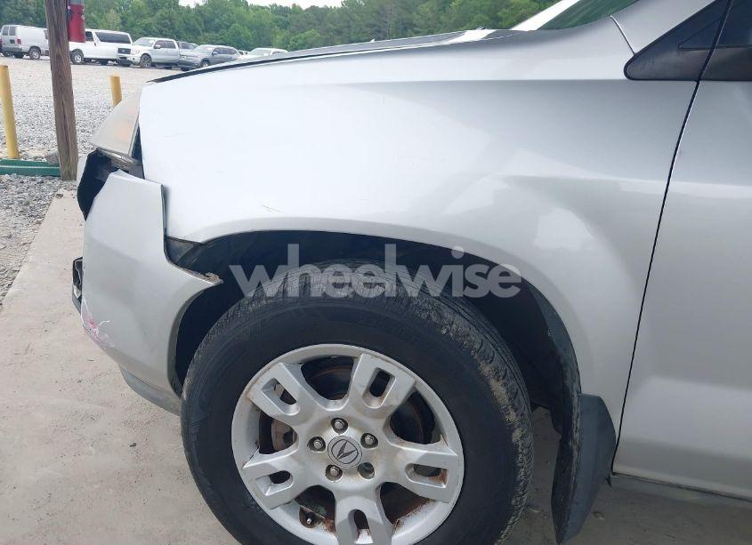 Photo 6 of 2005 Acura Mdx N/A (VIN 2HNYD18895H541603)