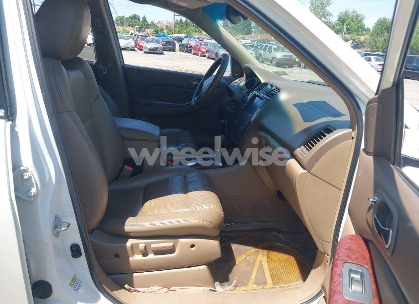 Photo 5 of 2005 Acura Mdx N/A (VIN 2HNYD188X5H536023)