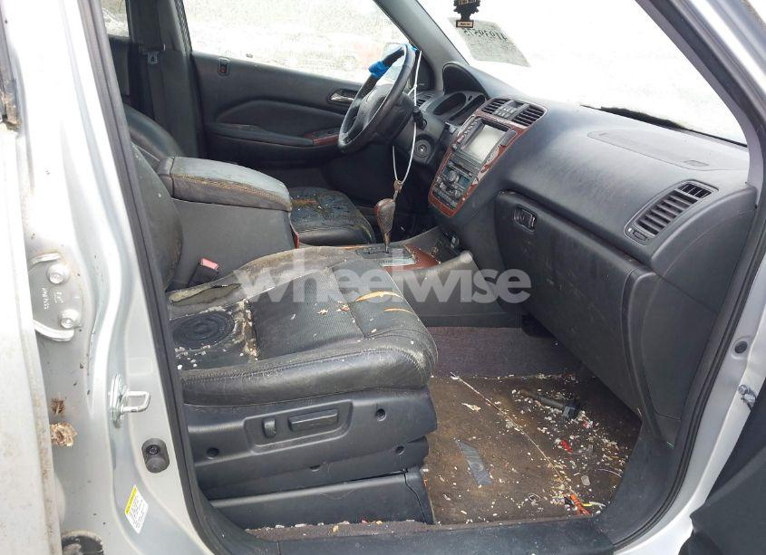 Photo 5 of 2004 Acura Mdx (VIN 2HNYD18984H530132)