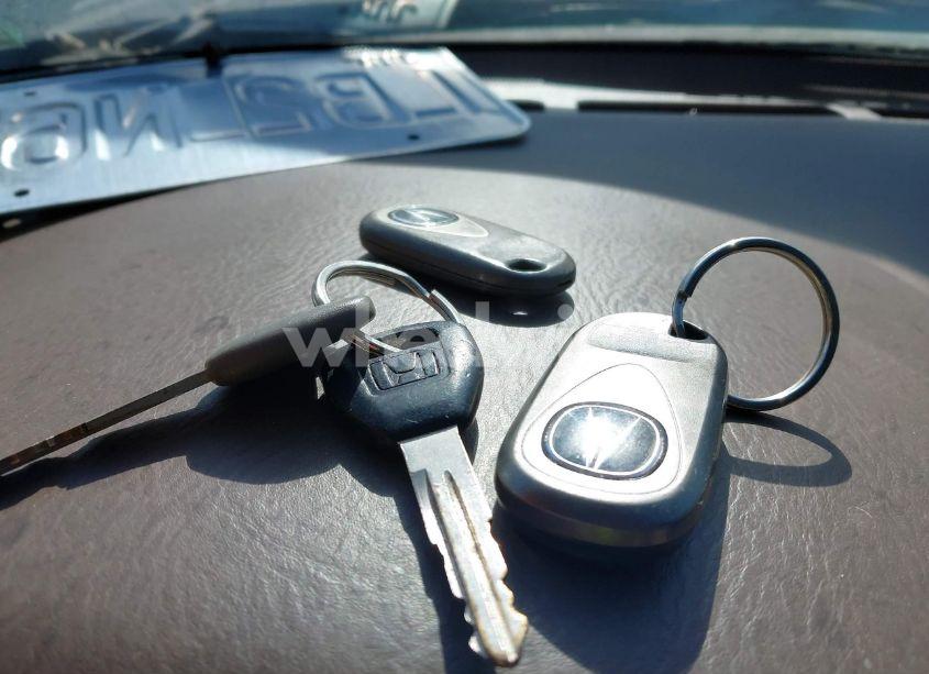 Photo 11 of 2005 Acura Mdx N/A (VIN 2HNYD18985H520296)