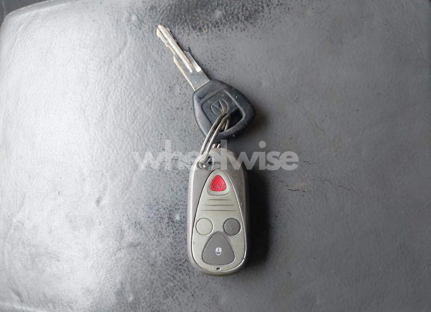 Photo 11 of 2005 Acura Mdx N/A (VIN 2HNYD18995H507329)