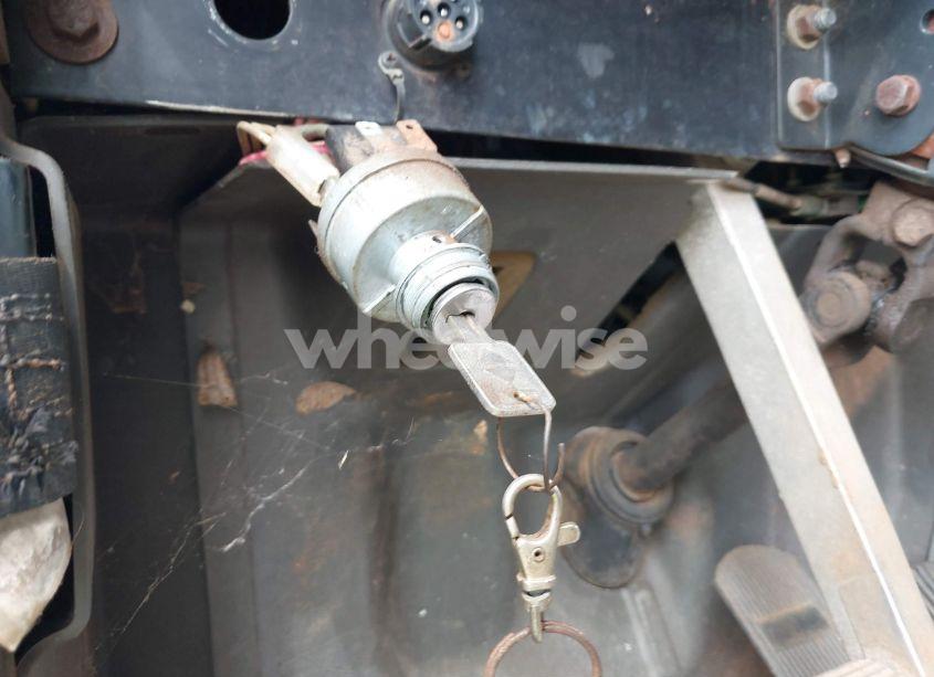 Photo 11 of 2000 International 9200 9200I (VIN 2HSCEAMR3YC070889)