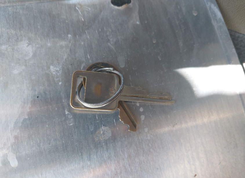 Photo 10 of 2005 International 9200 (VIN 2HSCEAPR05C049697)