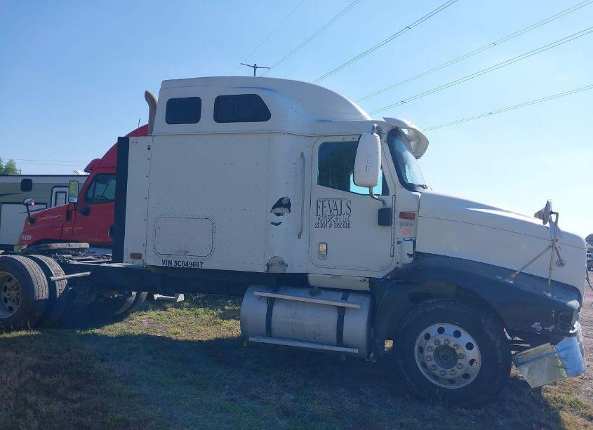 Photo 13 of 2005 International 9200 (VIN 2HSCEAPR05C049697)