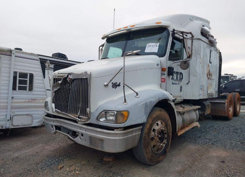 Photo 2 of 2007 International 9200 9200I (VIN 2HSCESBRX7C416427)