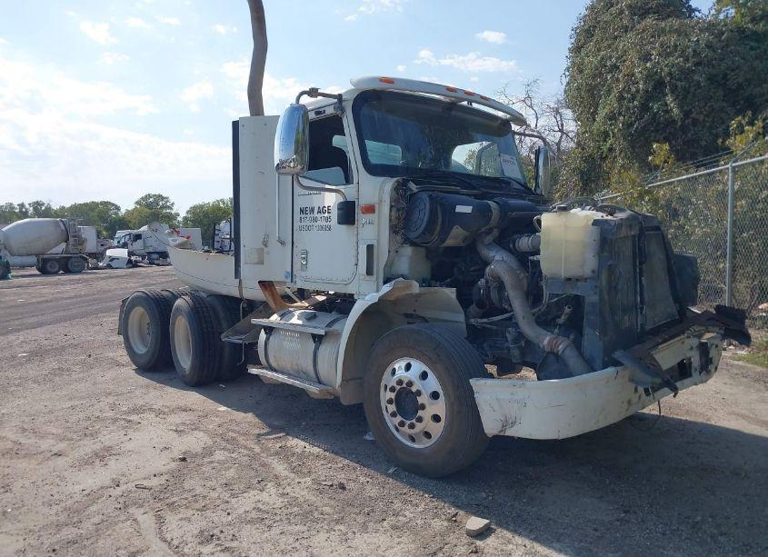 2005 International 9400 9400I (VIN 2HSCNAHR85C131904) main photo