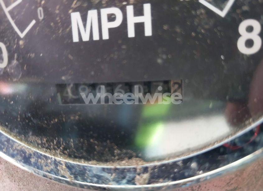 Photo 6 of 2001 International 9400 9400I (VIN 2HSCNAMR21C087429)