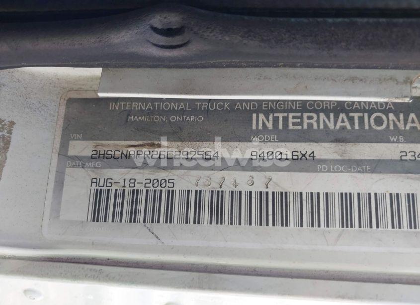 Photo 8 of 2006 International 9400 9400I (VIN 2HSCNAPR26C297564)
