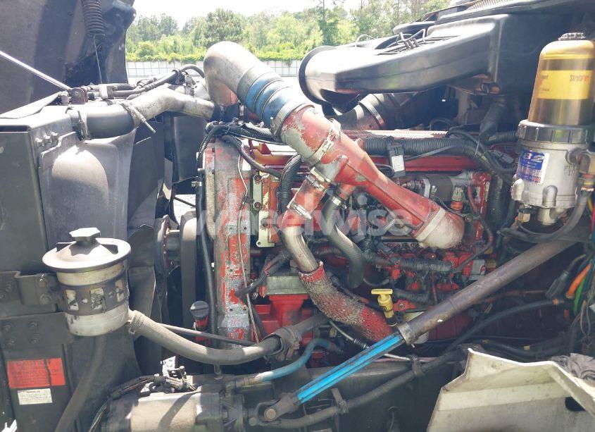 Photo 9 of 2006 International 9400 9400I (VIN 2HSCNAPR26C297564)